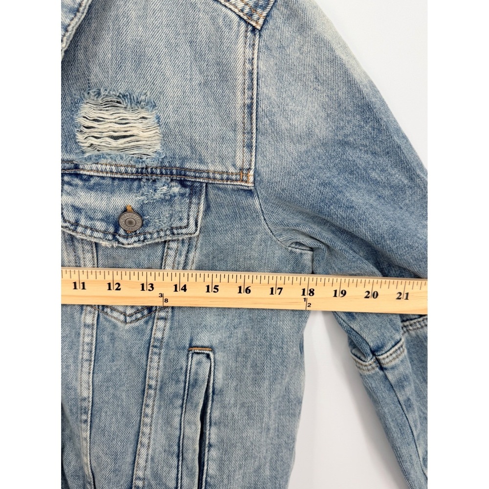 Free People Distressed Denim Jacket Light Wash Blue Womens Size Small - Picture 9 of 13